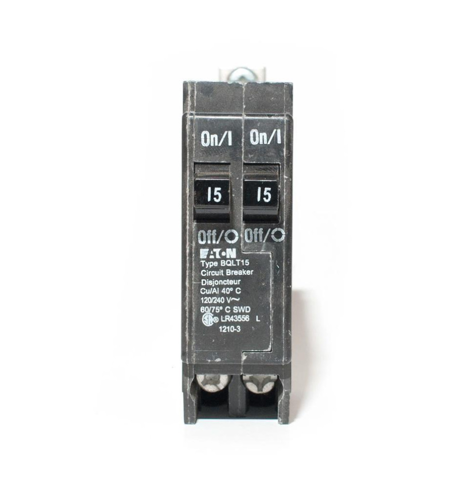 BQLT15 - Commander Tandem 15 Amp Bolt-On Circuit Breaker
